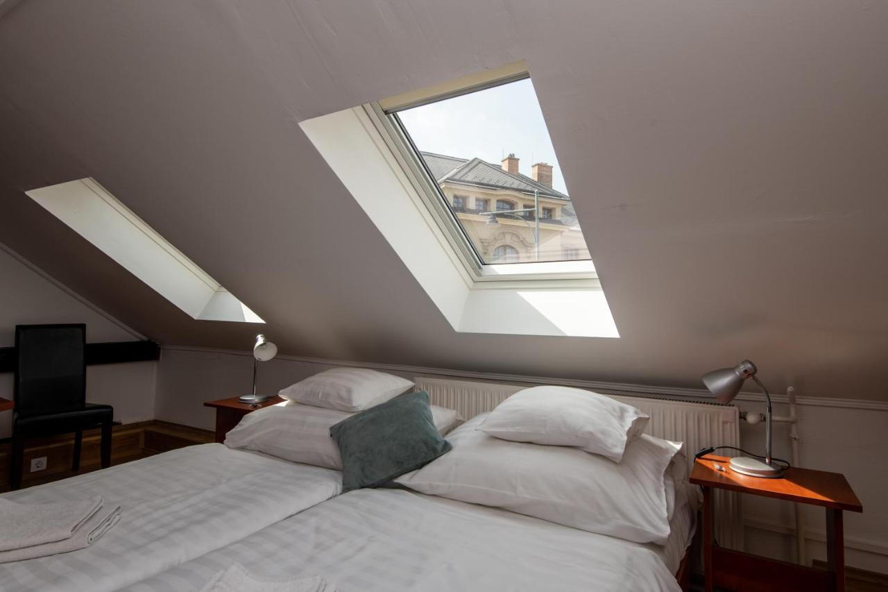 Fenyes Vinorium Bed and Breakfast Sopron Exteriör bild